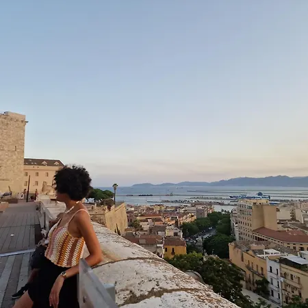 Sunshine Terrace Apartment *