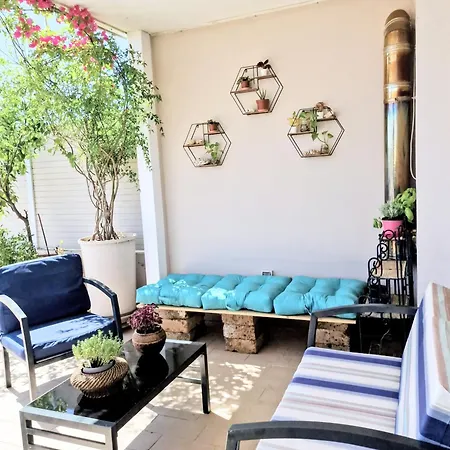 דירה Sunshine Terrace קליארי